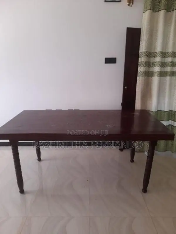 Dining Chairs with Table