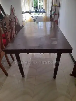 Dining Chairs with Table