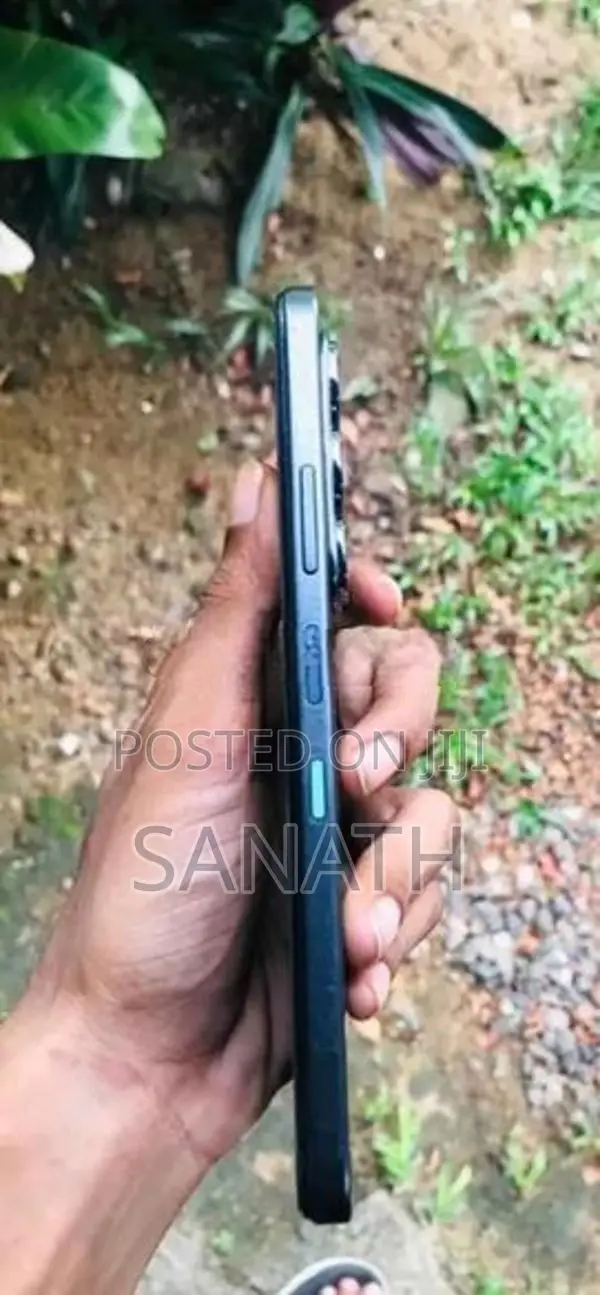 Infinix Hot 60i Black Mat (Used)