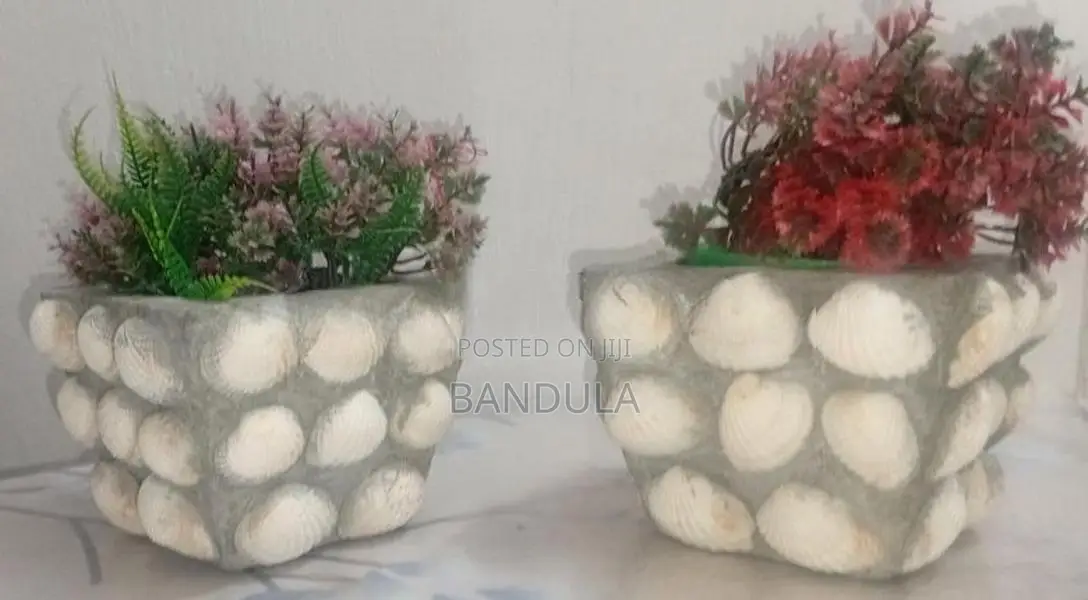 මල් පෝච්චි