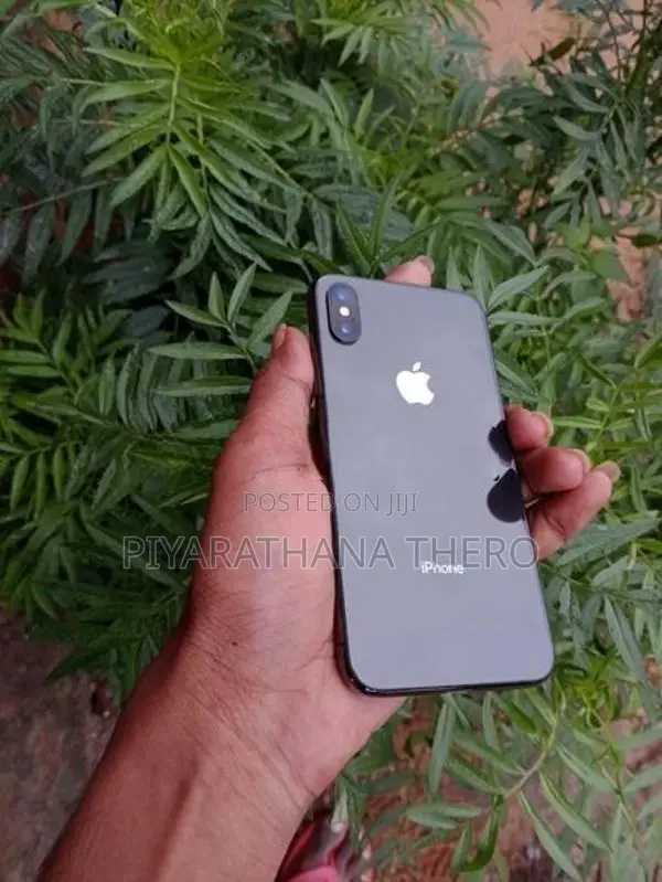 Apple iPhone XS Max (Used)