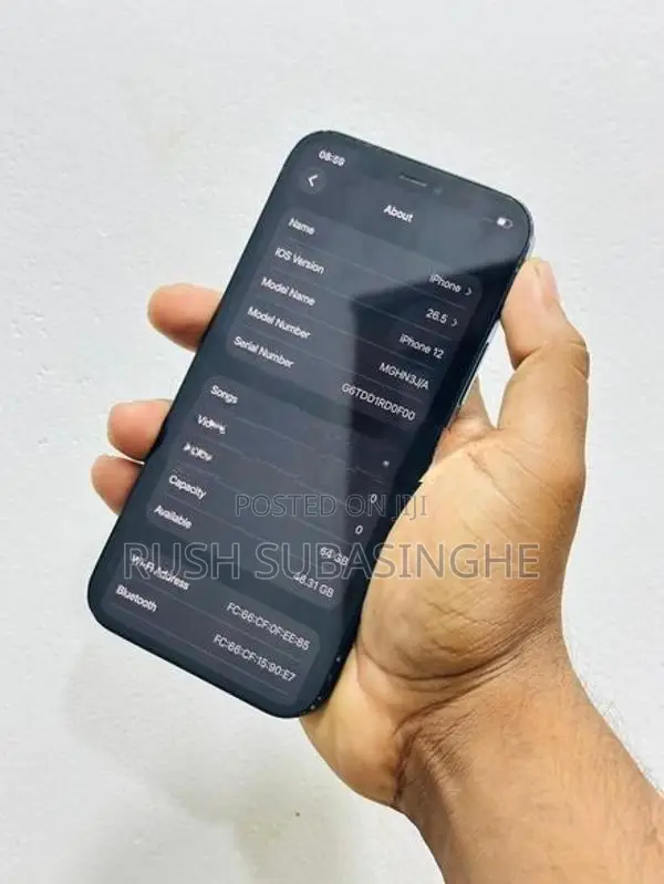 Apple iPhone 12 64GB (Used)