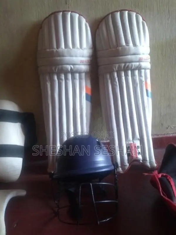 Full Cricket Set