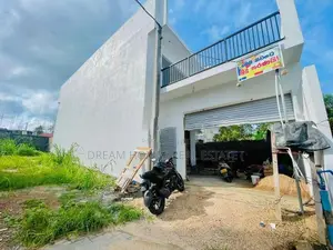 Elegant Modern Home with Roof Terrace Near Kottawa Highway