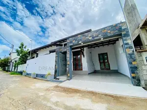 Brand New House for Sale Athurugiriya