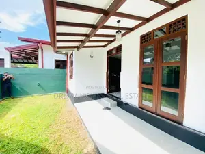 Single-Story Modern Home for Sale – Athurugiriya