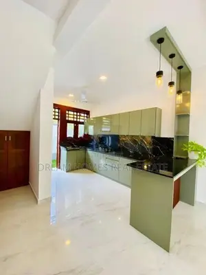 3 Story Luxury House for Sale Athurugiriya