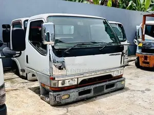 Canter Custom Wide Cabin