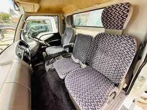 Canter Custom Wide Cabin