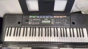Used Yamaha PSR E253 Organ