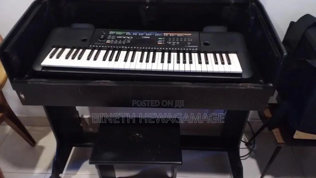 Used Yamaha PSR E253 Organ