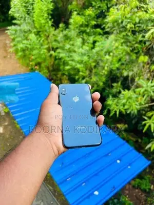 Apple iPhone XS (Used)
