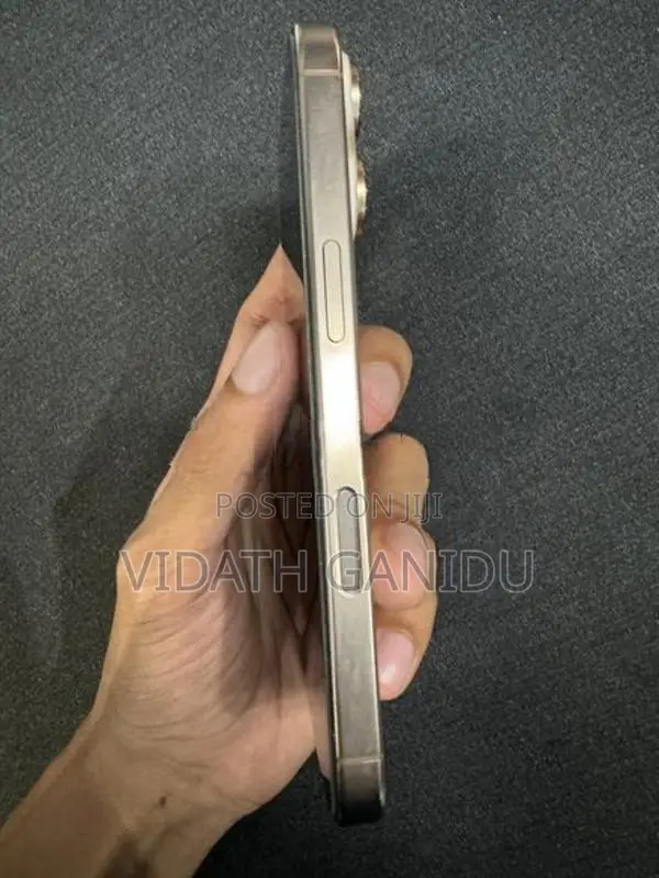 Apple iPhone 16 Pro (Used)