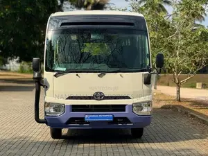 Toyota Coaster COOL BOX 29 SEATS 2025