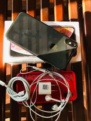 Apple iPhone XS 512GB (Used)