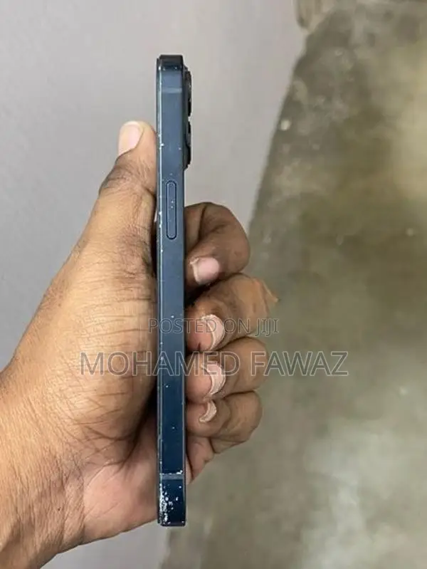 Apple iPhone 13 (Used)