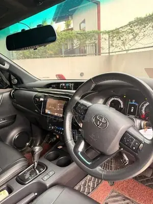 Toyota Hilux Rocco B5 2018