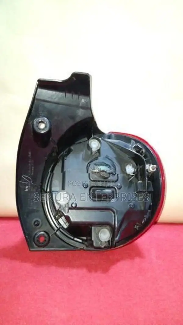 Daihatsu Cast La250 Tail Light Lh