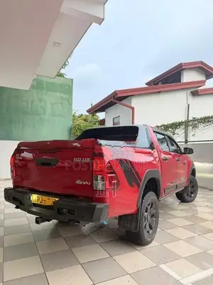 Toyota Hilux Rocco B5 2018