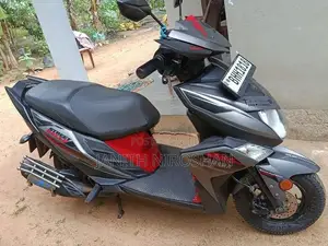 Yamaha RayZR 2018