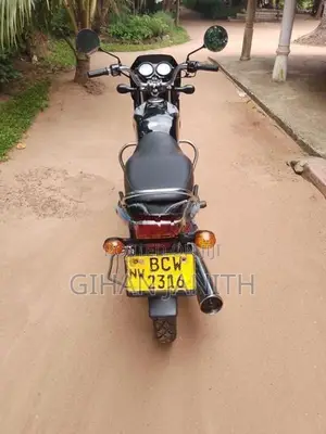Bajaj CT100 2015
