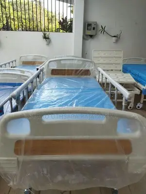 Four Function Electric Hospital Beds