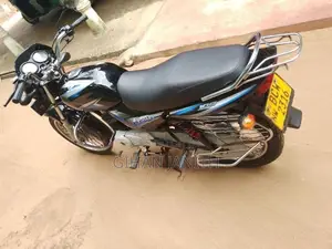 Bajaj CT100 2015