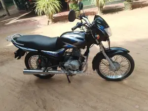 Bajaj CT100 2015