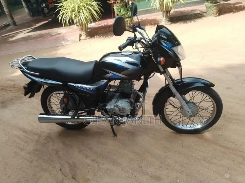 Bajaj CT100 2015