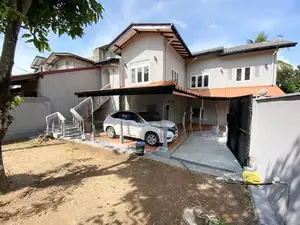 Two Story House for Sale in Pannipitiya