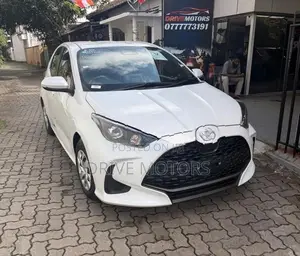 Toyota Yaris X Limited 2024