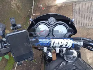 Bajaj CT100 2025