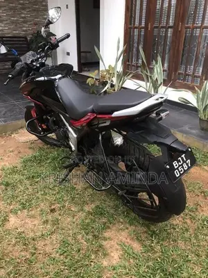 Bajaj Pulsar N125 2025