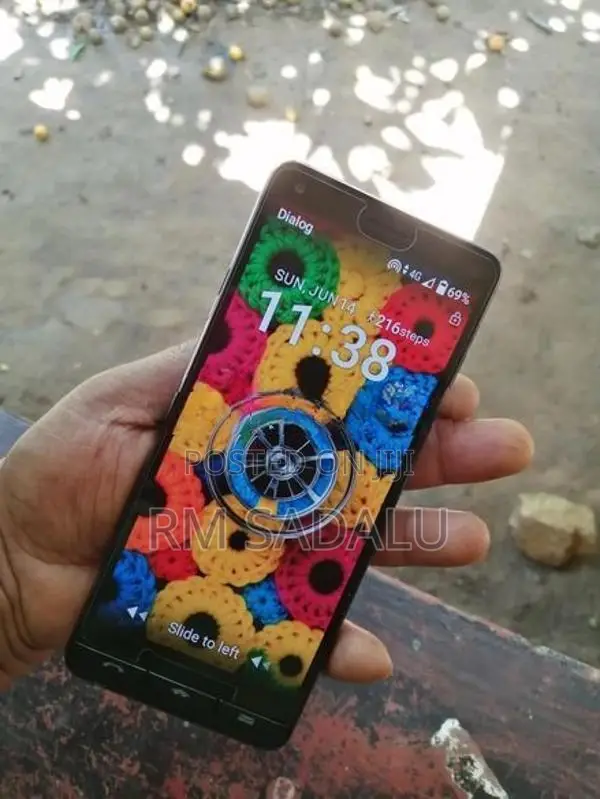 Sharp R6 3GB 32GB (Used)