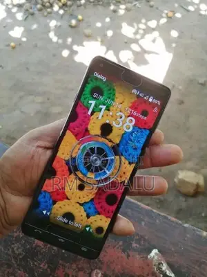 Sharp R6 3GB 32GB (Used)