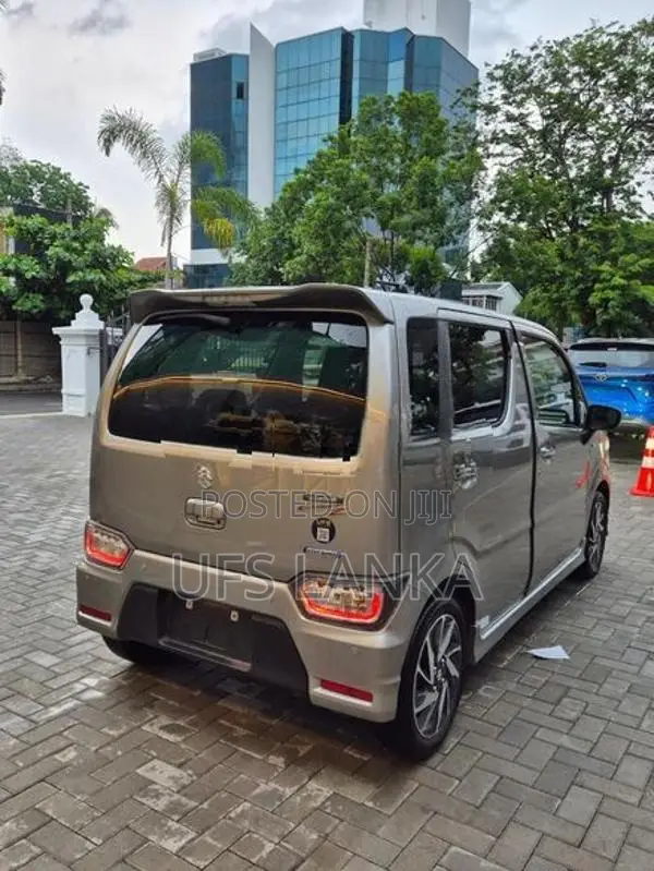 Suzuki Wagon R Custom Z 2024