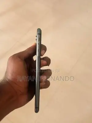 Apple iPhone 8 Plus (Used)