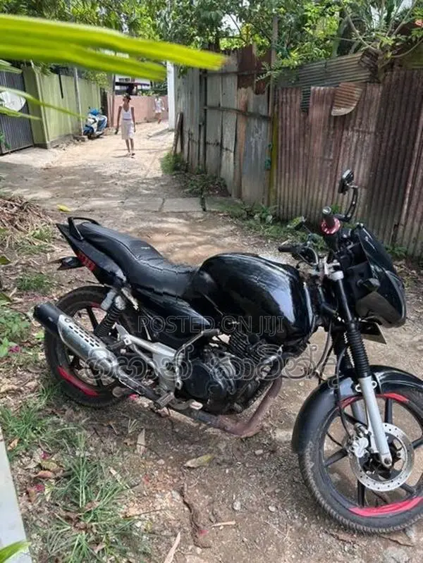 Bajaj Pulsar 180 2006