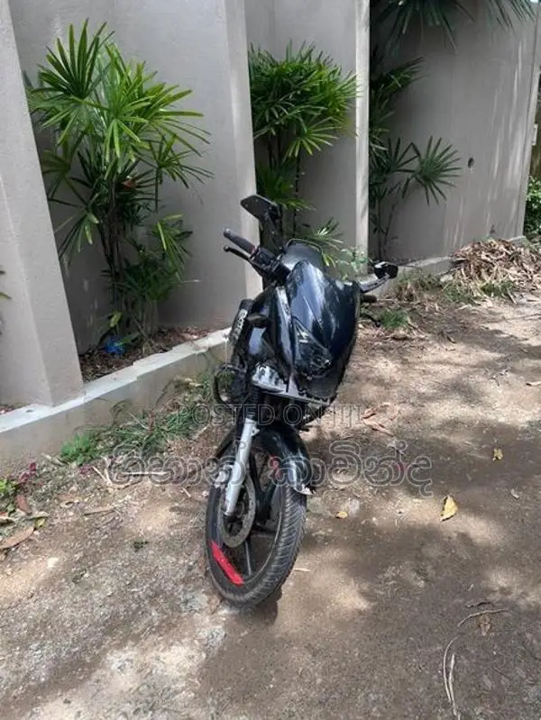 Bajaj Pulsar 180 2006