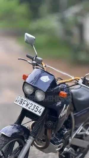 Honda AX1 100 1998