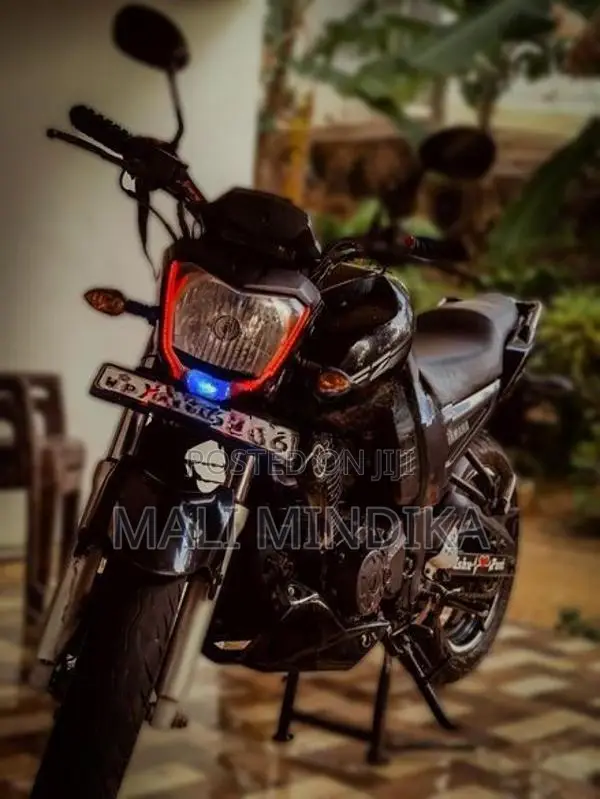 Yamaha FZS V1 2012