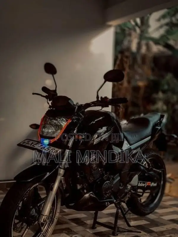 Yamaha FZS V1 2012