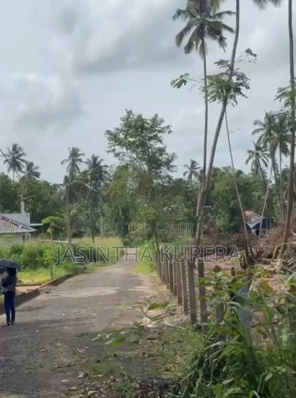 Land in Kuliyapitiya
