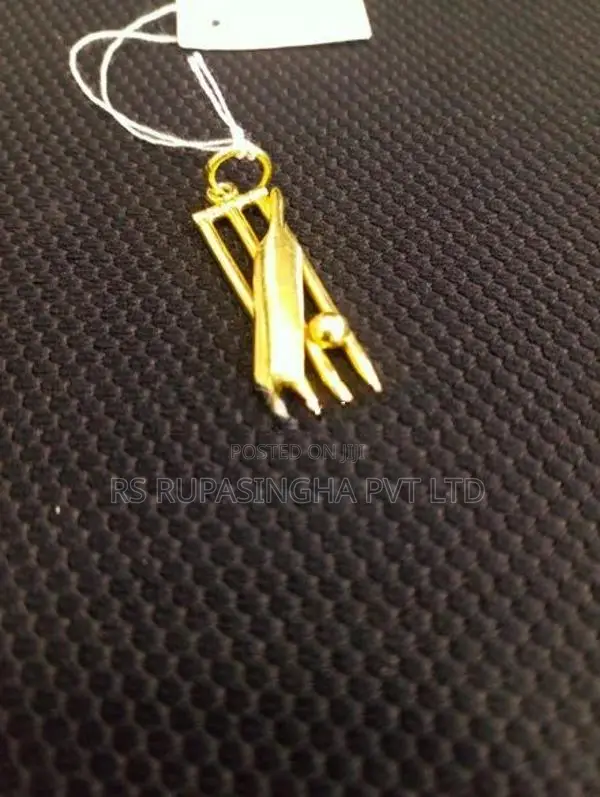Silver Pendant 4 G