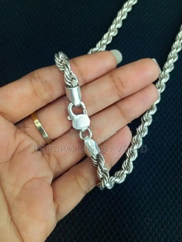 Silver Chain 46g 700mg
