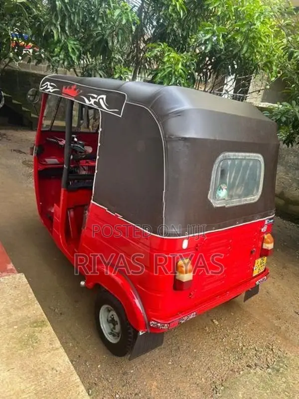 Bajaj RE 2006