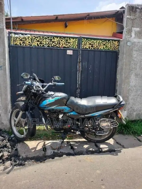 TVS Metro 2010