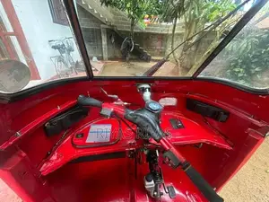 Bajaj RE 2006