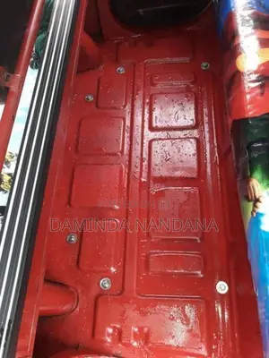 Bajaj RE Three Wheeler 2017