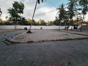 මිරිස්වත්ත හන්දියෙන් බිම් කොටස්